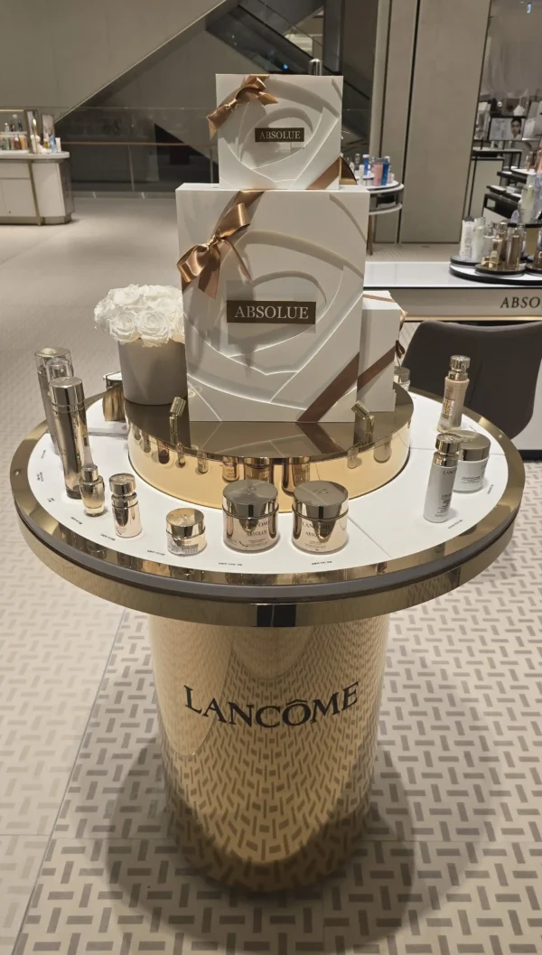 round display table design