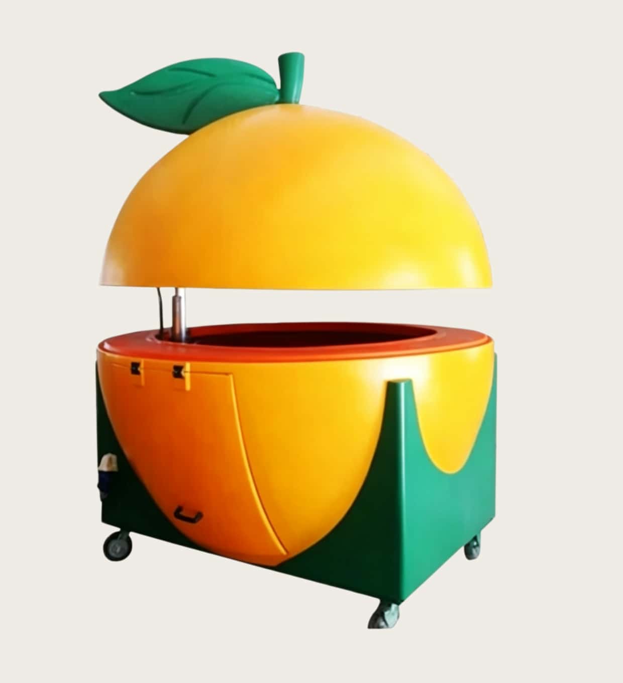 Giant orange‑shaped fiberglass mobile juice vending cart with hydraulic lifting dome lid and leaf sculpture, fruit themed kiosk with wheels Lexio Display